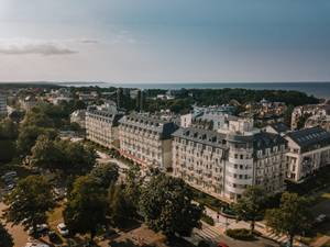 Luftaufnahme Hotel & SPA Drei Inseln in Swinemünde nahe Ostseestrand